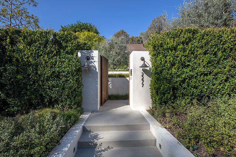 Mandeville Canyon Road front 3